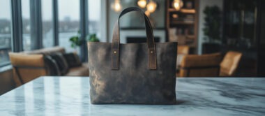 Merită un credit pe obiect pentru o poșetă de designer sau e mai avantajos să o vinzi direct?